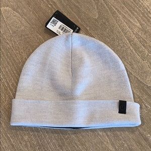 NWT LULULEMON Alpine Air Beanie $48
